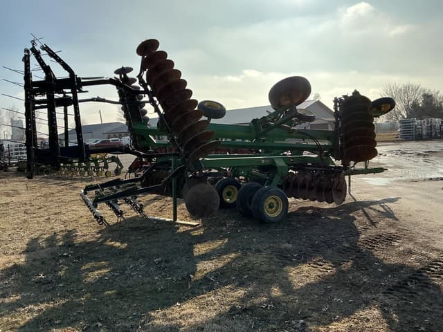 Image of John Deere 630 equipment image 4