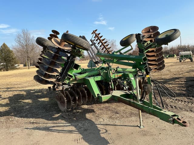Image of John Deere 630 equipment image 2