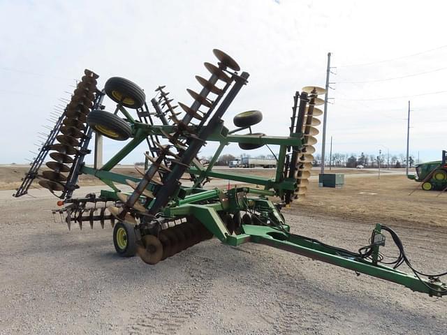 Image of John Deere 630 equipment image 2