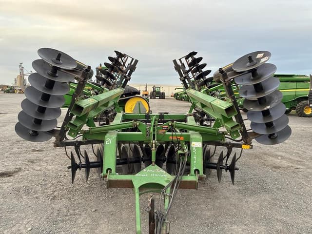 Image of John Deere 630 equipment image 2