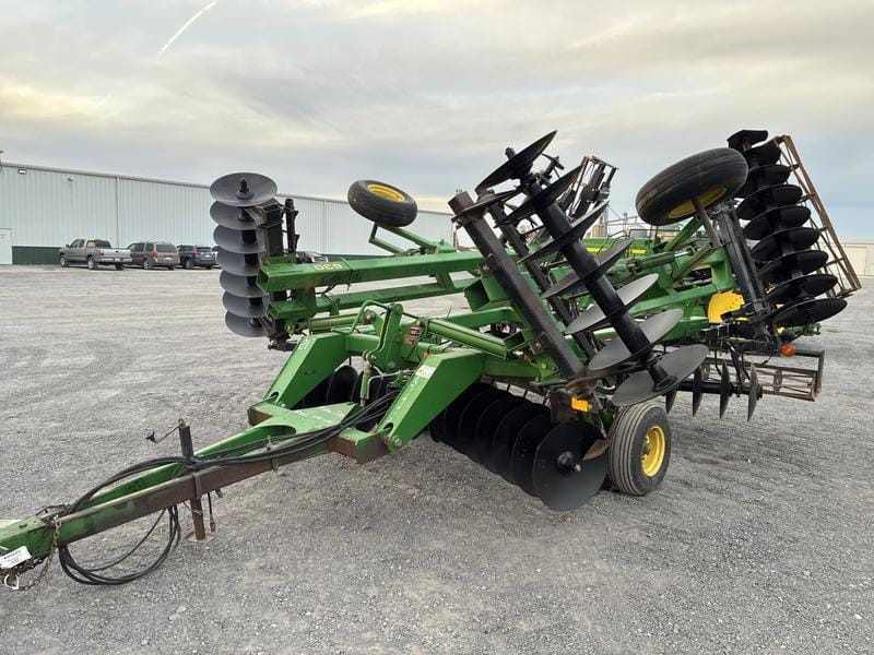 1997 John Deere 630 Equipment Image0