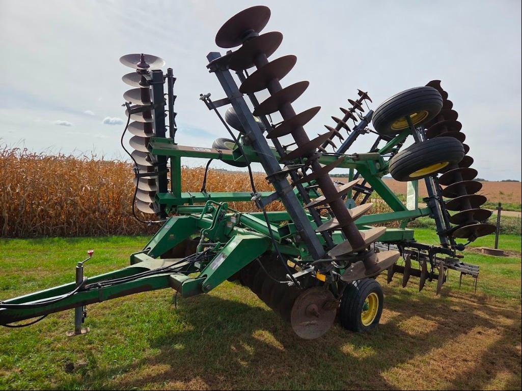 Image of John Deere 630 Primary image