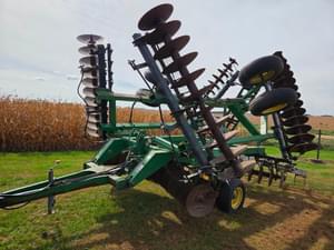 1997 John Deere 630 Image