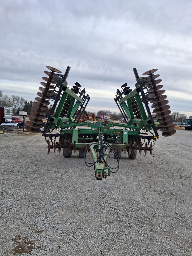 Image of John Deere 630 equipment image 4