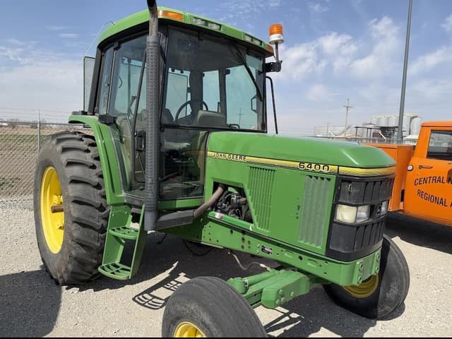Image of John Deere 6400 equipment image 4