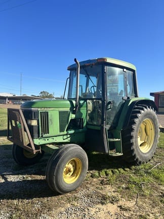 1997 John Deere 6400 Equipment Image0