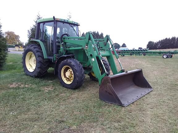 Image of John Deere 6400 equipment image 1