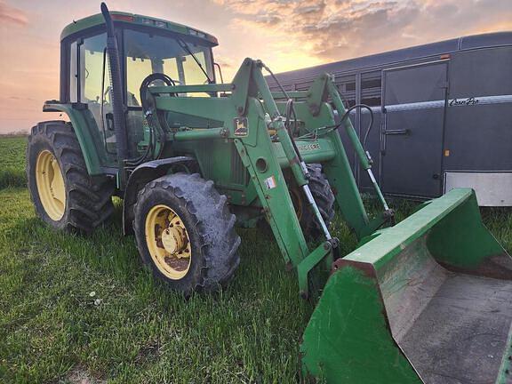 Image of John Deere 6400 equipment image 4