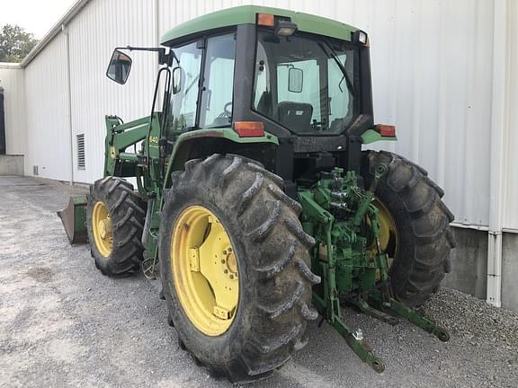 Image of John Deere 6400 equipment image 2