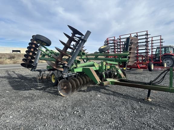 Image of John Deere 650 equipment image 4