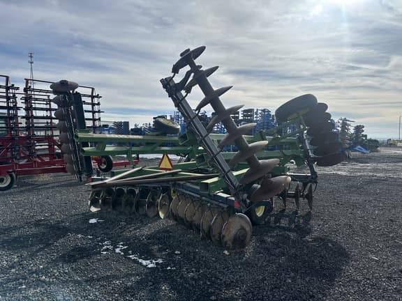 Image of John Deere 650 equipment image 2