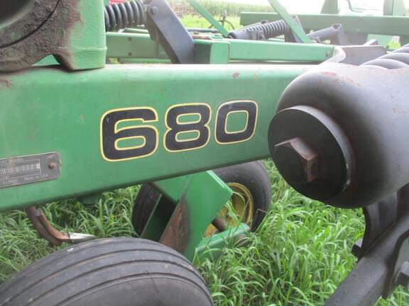 Image of John Deere 680 equipment image 4