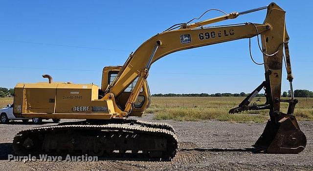 Image of John Deere 690E LC equipment image 3