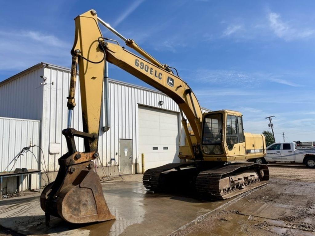 Image of John Deere 690ELC Primary image