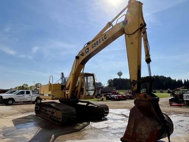 Image of John Deere 690ELC equipment image 2