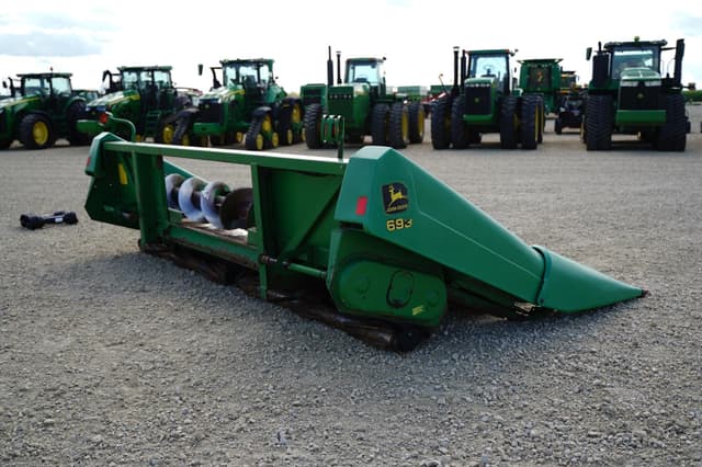 Image of John Deere 693 equipment image 2