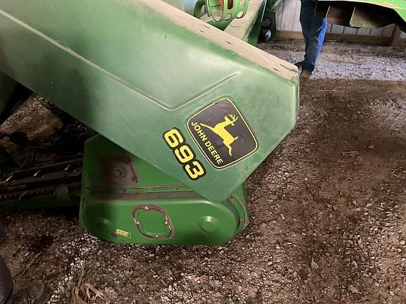 Image of John Deere 693 Primary image