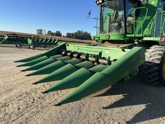 Image of John Deere 693 equipment image 4