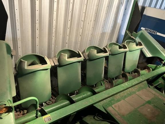 Image of John Deere 693 equipment image 1