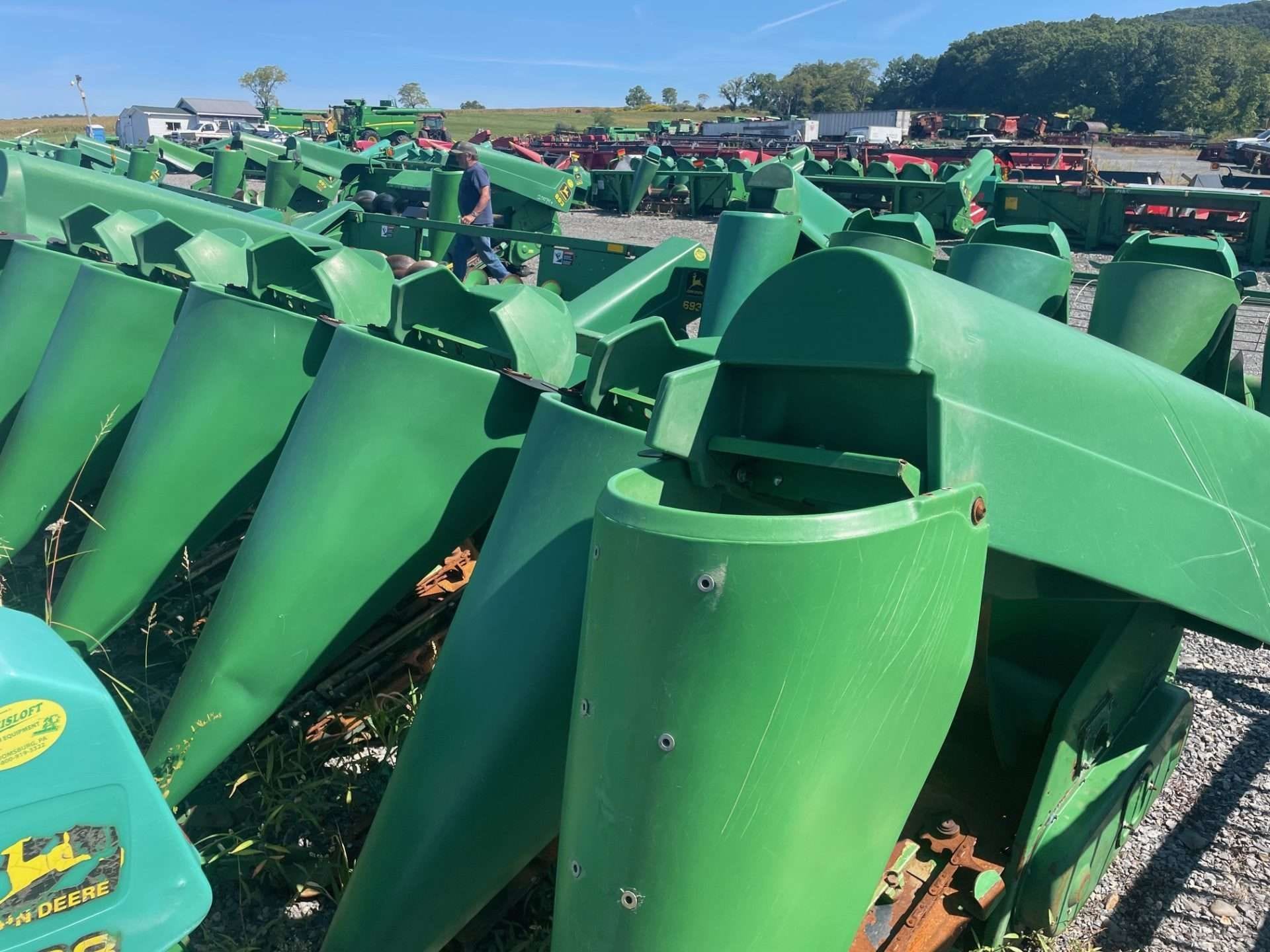 1997 John Deere 693 Equipment Image0