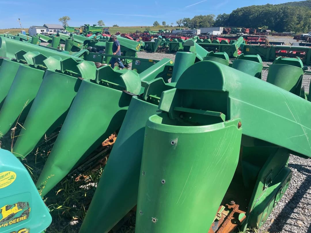 Image of John Deere 693 Primary image