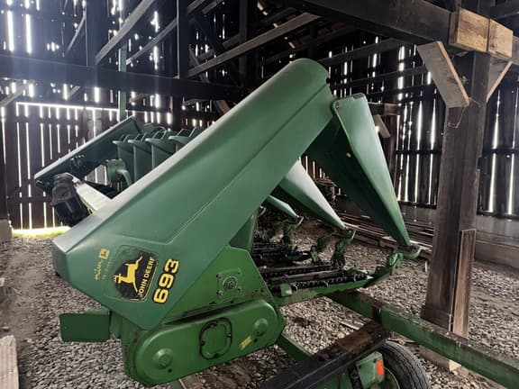 Image of John Deere 693 equipment image 1