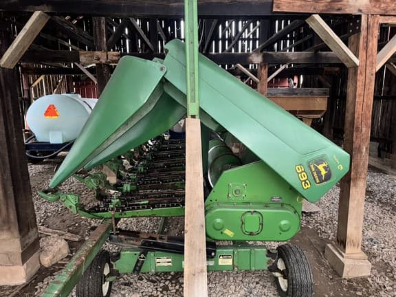 Image of John Deere 693 equipment image 2