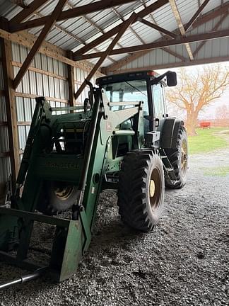Image of John Deere 7210 equipment image 1