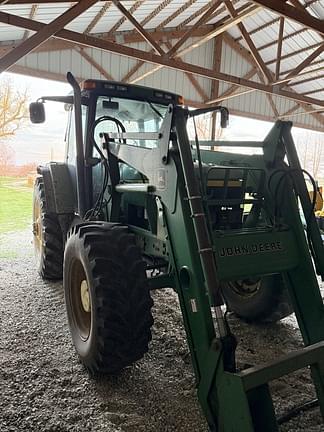 Image of John Deere 7210 equipment image 2