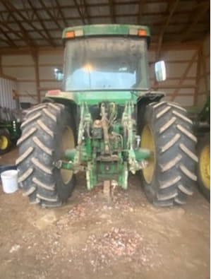 Image of John Deere 7210 equipment image 1