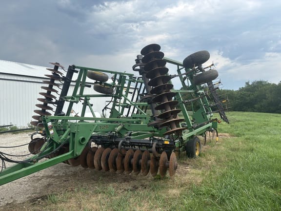 1997 John Deere 726 Equipment Image0