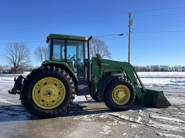 Image of John Deere 7410 equipment image 4