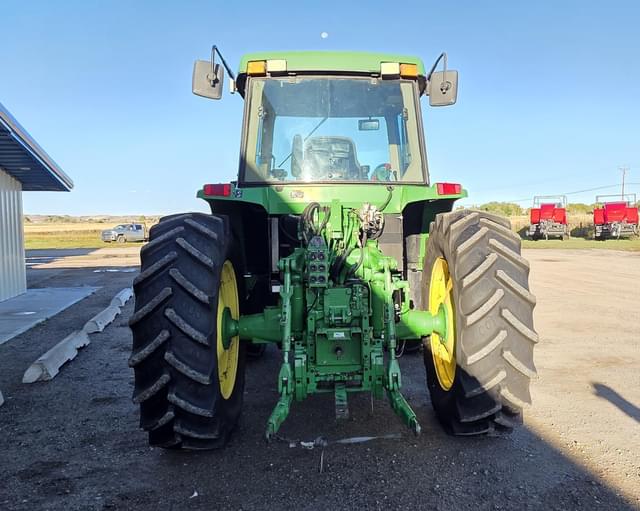 Image of John Deere 7410 equipment image 3