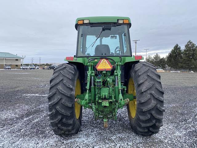 Image of John Deere 7410 equipment image 4