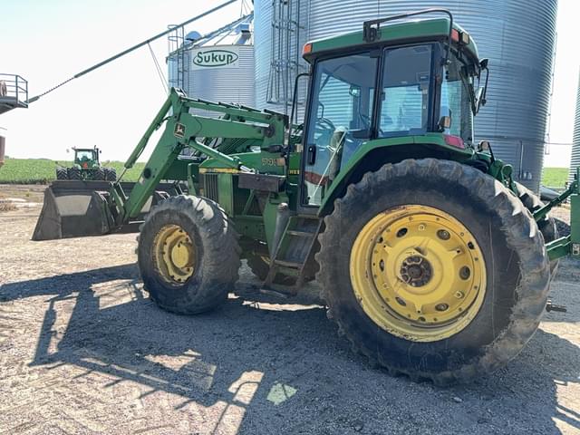 Image of John Deere 7410 equipment image 1