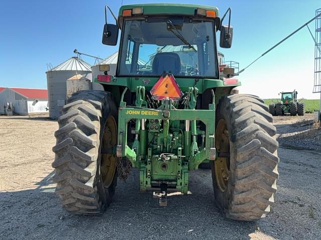 Image of John Deere 7410 equipment image 3