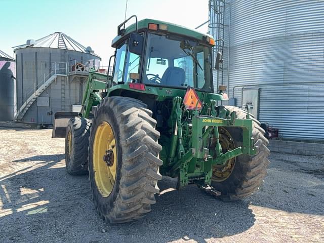 Image of John Deere 7410 equipment image 2