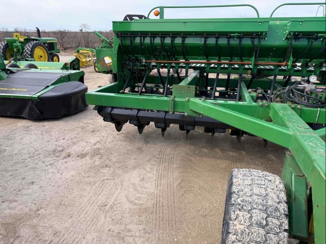 Image of John Deere 750 equipment image 3