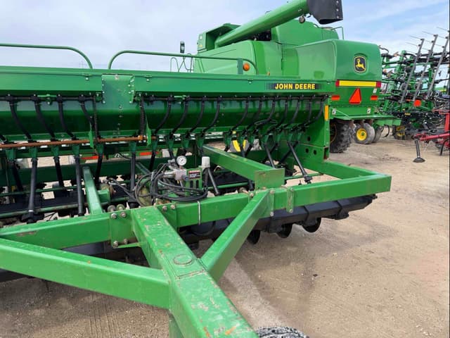 Image of John Deere 750 equipment image 4