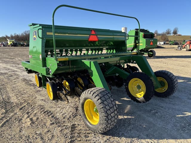 Image of John Deere 750 equipment image 2