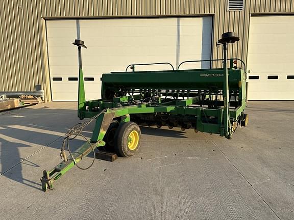 1997 John Deere 750 Equipment Image0