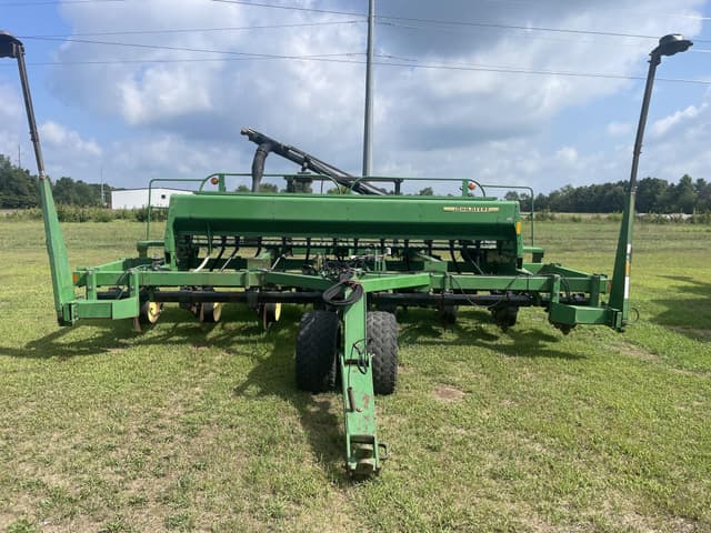 Image of John Deere 750 equipment image 2