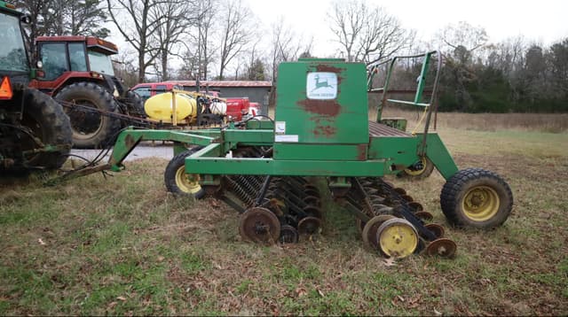 Image of John Deere 750 equipment image 1