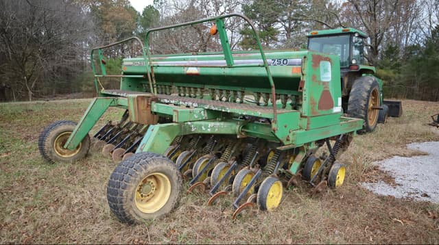 Image of John Deere 750 equipment image 3