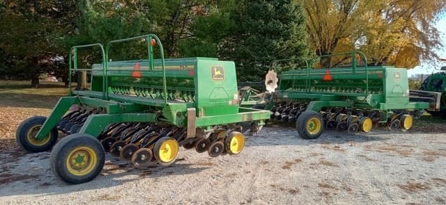 Image of John Deere 750 equipment image 1