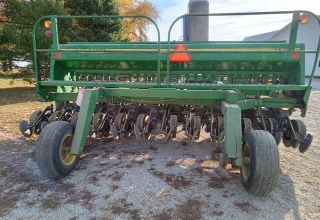 Image of John Deere 750 equipment image 2