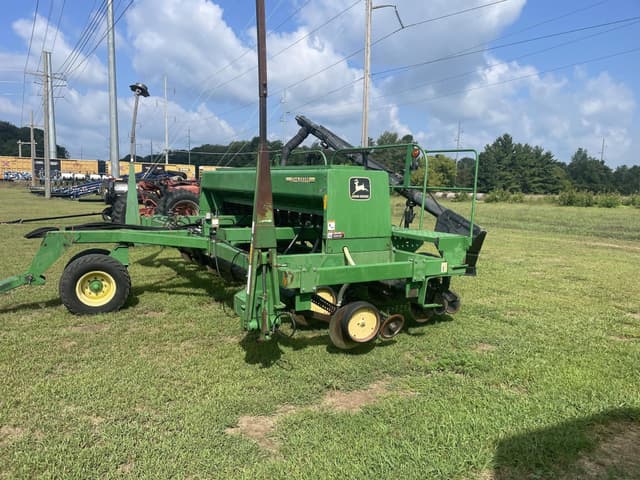 Image of John Deere 750 equipment image 3
