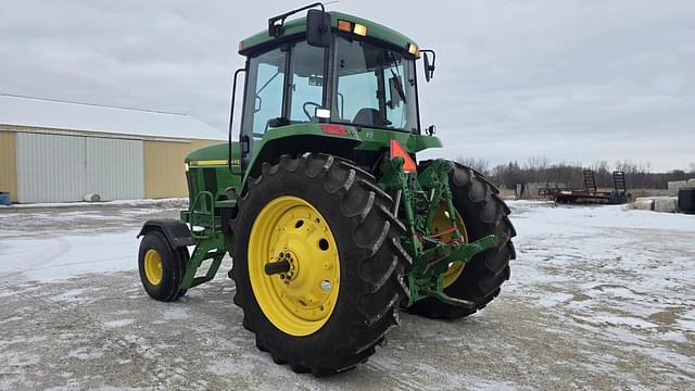 Image of John Deere 7610 equipment image 2