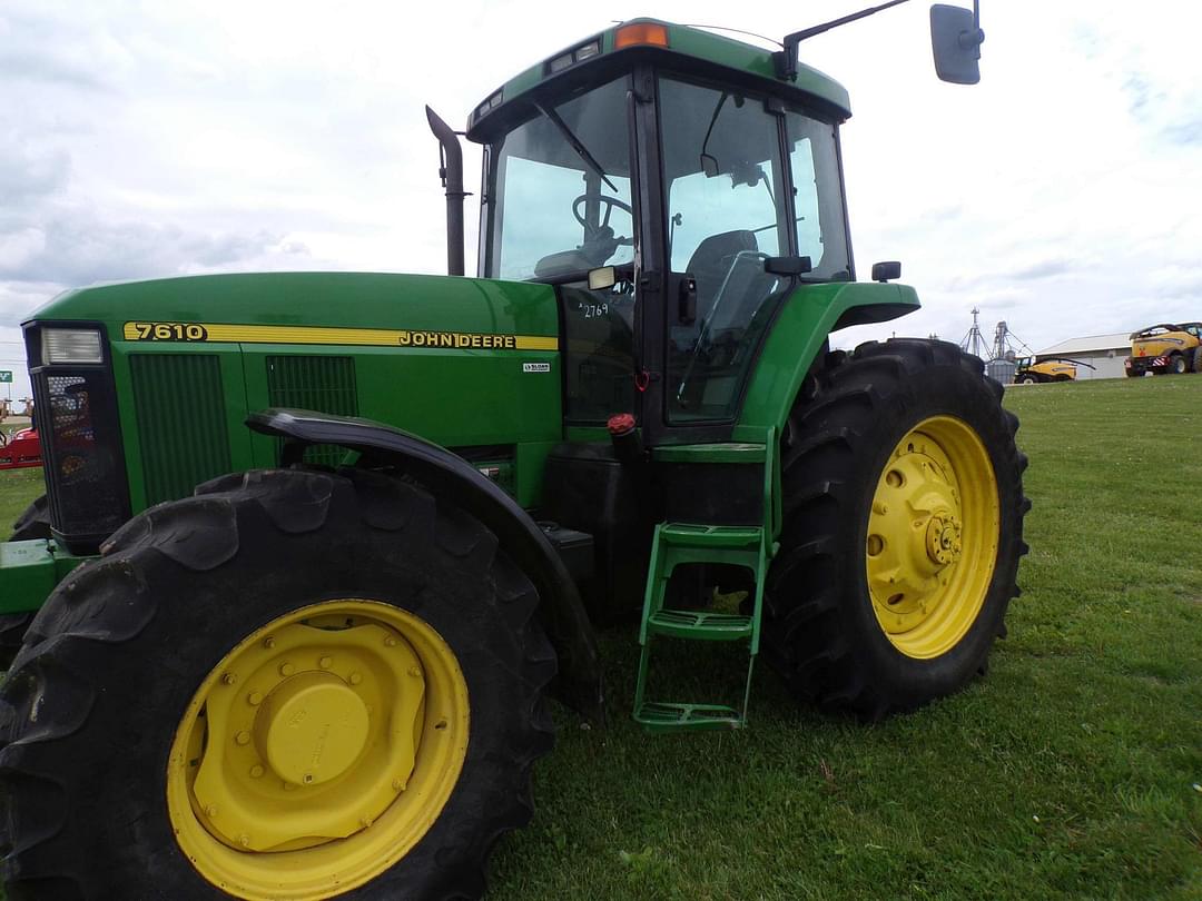 Image of John Deere 7610 Primary image