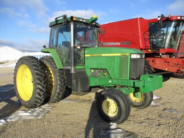 Image of John Deere 7610 equipment image 1